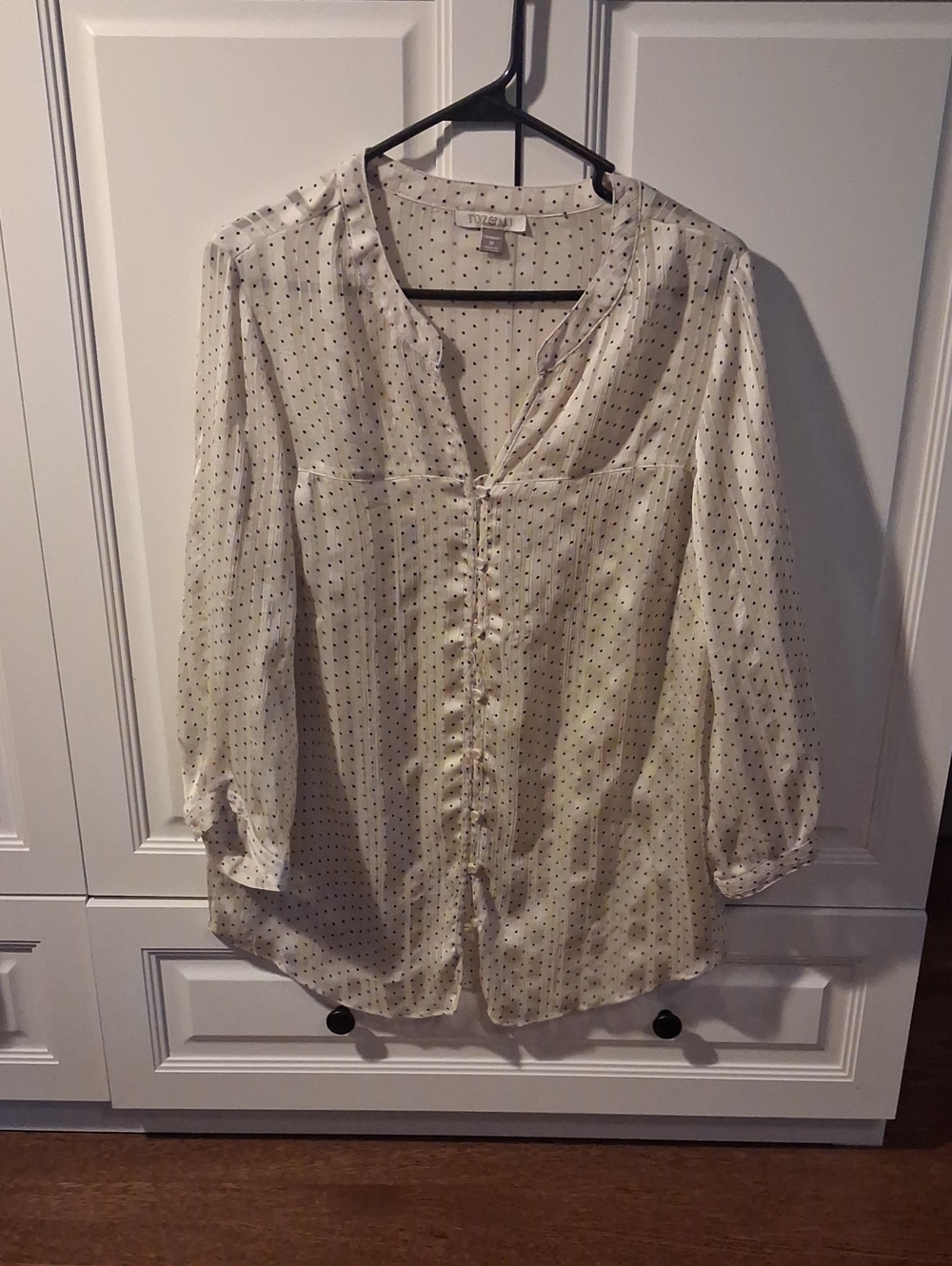 3/$12 Roz & Ali Cream Button-Front Dot Blouse